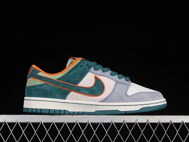 All Categories Nk SB Dunk Series Nk SB Dunk Low Low-top sneakers Otomo Katsuhiro x Nk SB Dunk Low "Steamboy OST" Creative customization collaboration Otomo Katsuhiro co-branded SB low-top sports and leisure sneakers LF0039-022